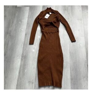 AMUR SWEATER DRESS LONG SLEEVE CUT OUT FRONT THICK RIBBED EXTRA STRETCH MEDIUM